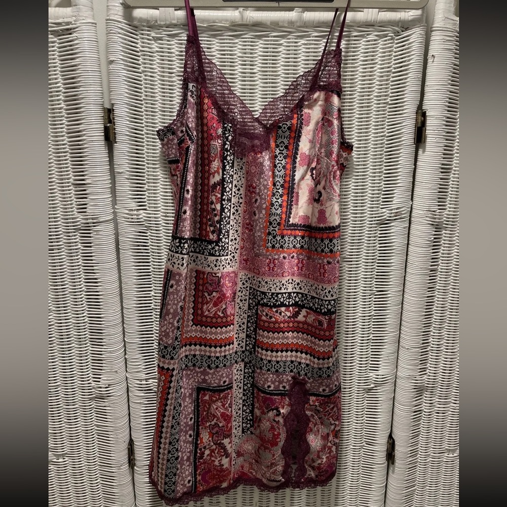 Victoria’s Secret Women's Slip Dress Size S Purple Lace Floral Slip Red Black